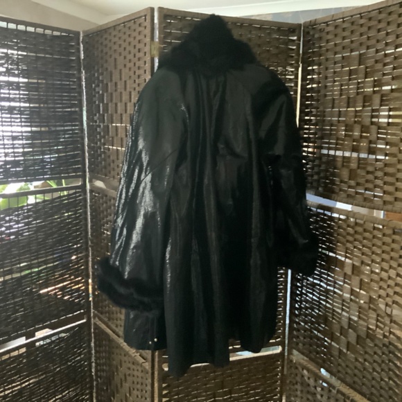 Dero Rocco D’Amelio lazer leather mink collar trimmed black coat - Picture 2 of 4